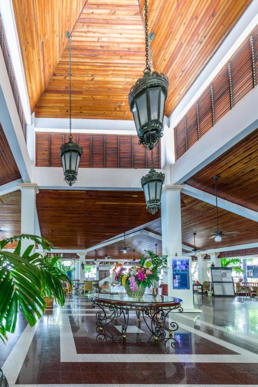 Playabachata Puerto Plata Exterior photo Interior of the hotel